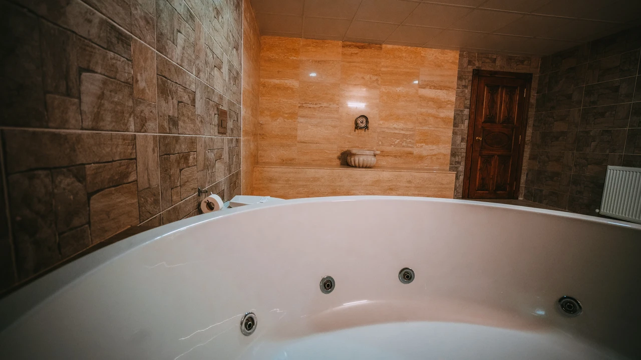 Jetted tub detail
